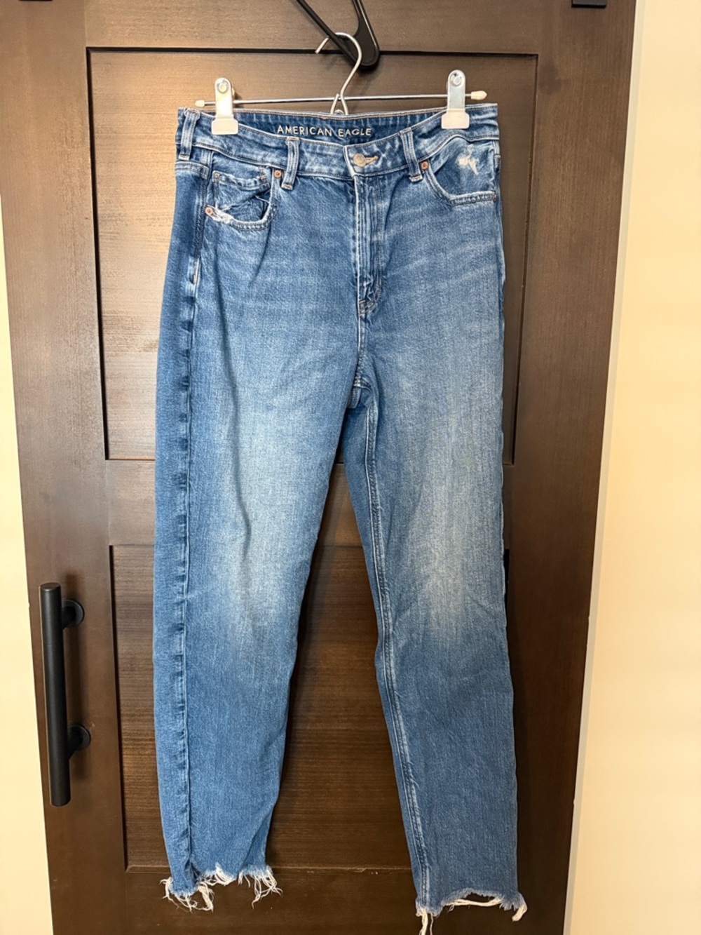 American Eagle Outfitters Mom Jeans - Medium Blue